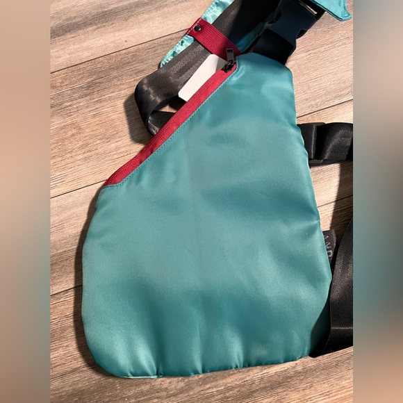 NWT Disney Star‎ Wars Sling Bag - Picture 4 of 8